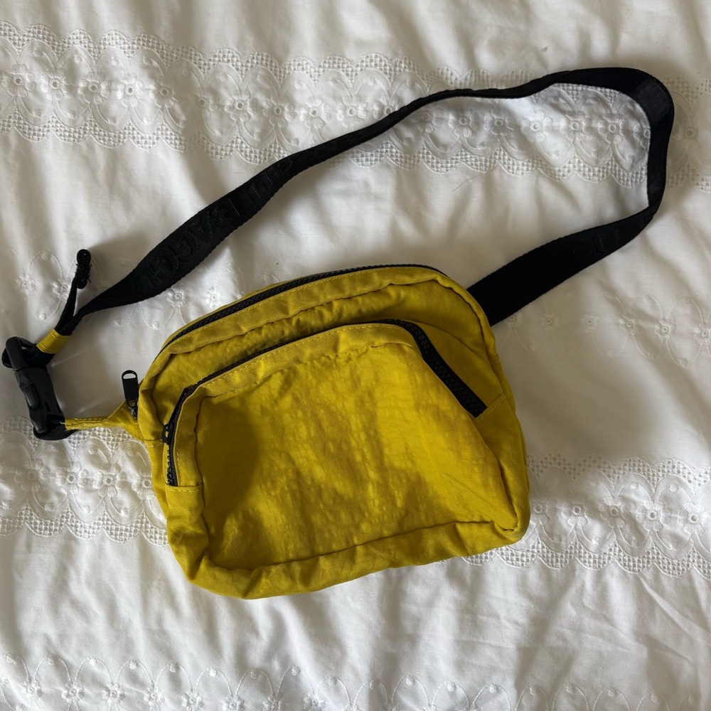 BAGGU Sour Green Fanny Pack